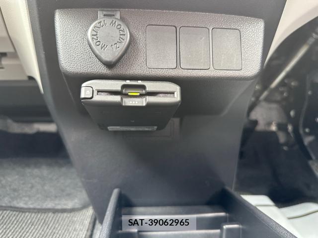 Toyota PIXIS EPOCH 2022-04 8362355-6