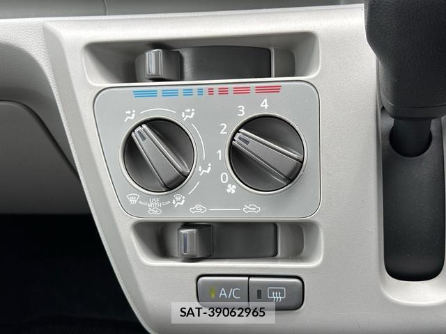 Toyota PIXIS EPOCH 2022-04 8362355-7