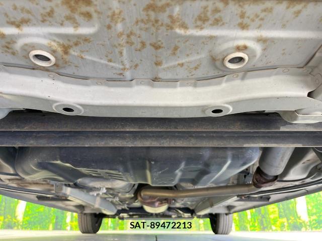 Toyota Pixis Mega 2015-08 8361579-18