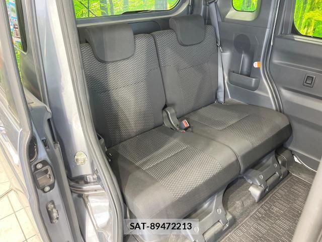 Toyota Pixis Mega 2015-08 8361579-9