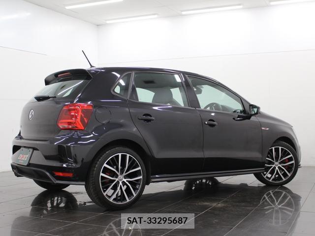 VolksWagen POLO 2015-12 8362819-17