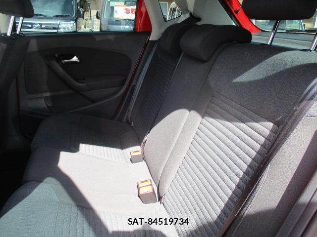 VolksWagen POLO 2014-06 8360543-15