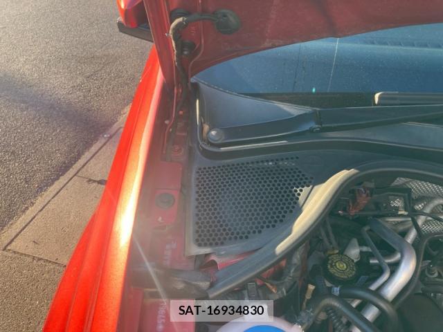 VolksWagen POLO 2015-01 8360807-11