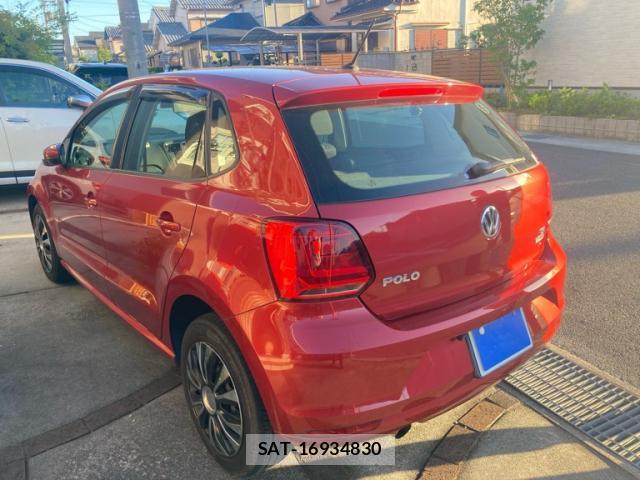 VolksWagen POLO 2015-01 8360807-13
