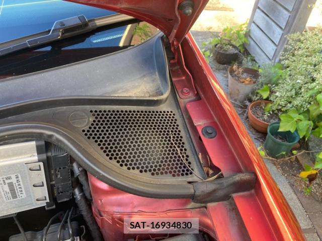 VolksWagen POLO 2015-01 8360807-14