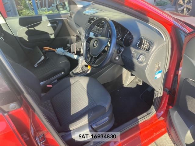 VolksWagen POLO 2015-01 8360807-8