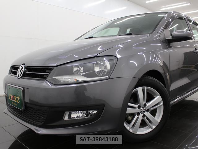 VolksWagen POLO 2014-04 8362817-18