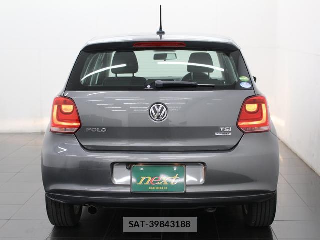 VolksWagen POLO 2014-04 8362817-3