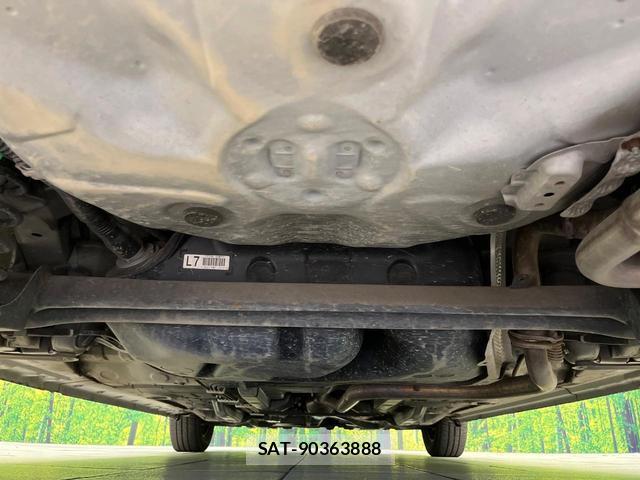 Toyota PORTE 2013-11 8360559-18
