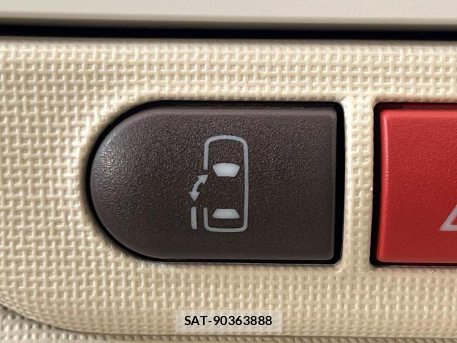 Toyota PORTE 2013-11 8360559-4