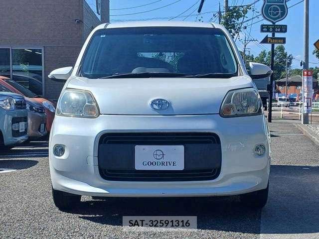 Toyota PORTE 2013-09 8360662-1