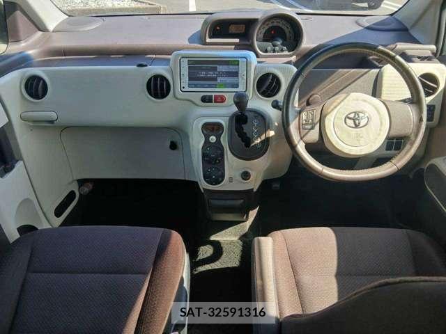 Toyota PORTE 2013-09 8360662-11