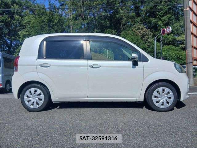 Toyota PORTE 2013-09 8360662-2