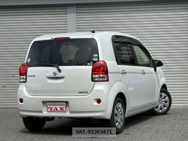 Toyota PORTE 2014-02 8360943-1