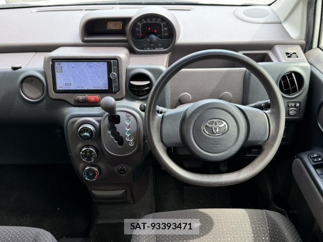 Toyota PORTE 2014-02 8360943-14