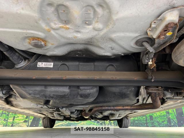 Toyota PORTE 2016-01 8363071-14