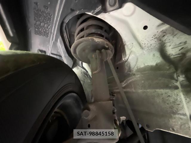 Toyota PORTE 2016-01 8363071-15