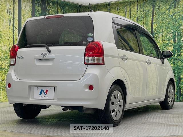 Toyota PORTE 2016-04 8363558-16
