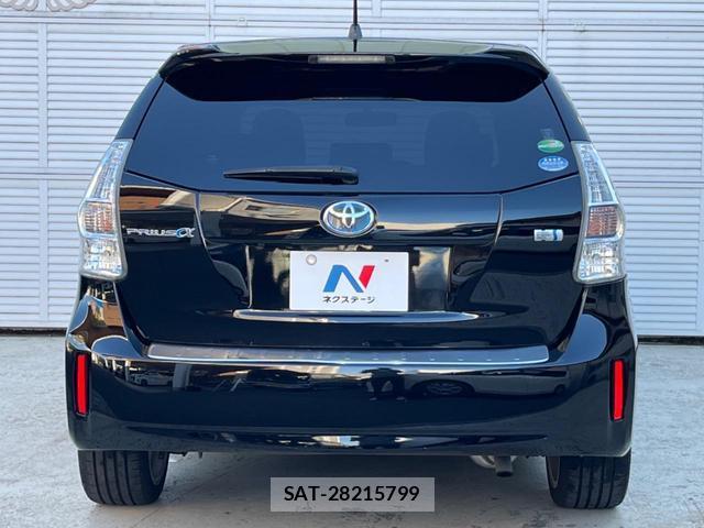 Toyota PRIUS ALPHA 2012-04 8360805-15