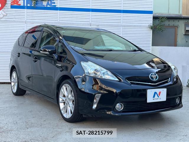 Toyota PRIUS ALPHA 2012-04 8360805-16