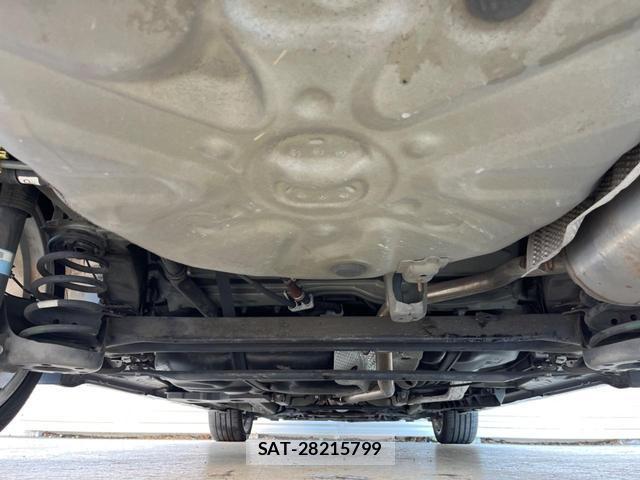 Toyota PRIUS ALPHA 2012-04 8360805-19