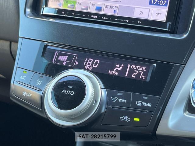 Toyota PRIUS ALPHA 2012-04 8360805-6