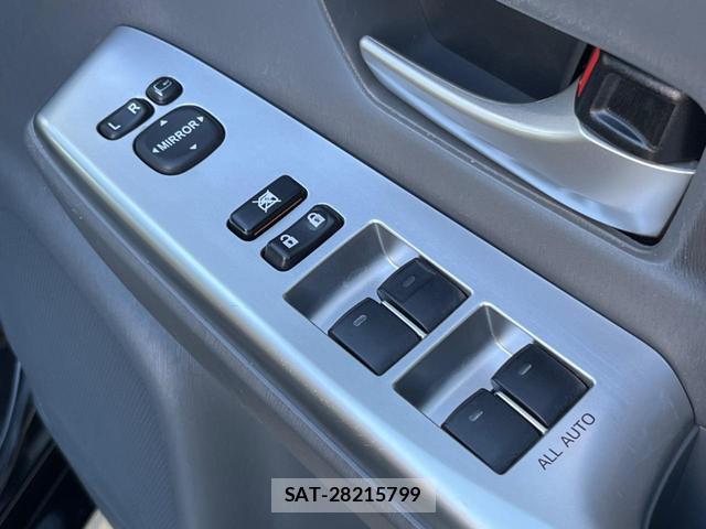 Toyota PRIUS ALPHA 2012-04 8360805-7