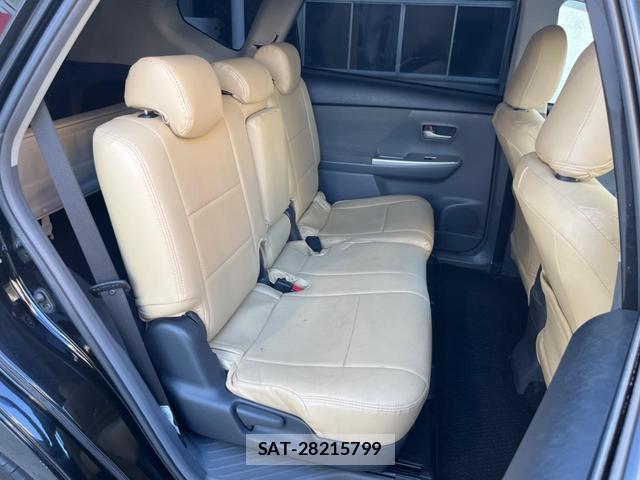 Toyota PRIUS ALPHA 2012-04 8360805-9