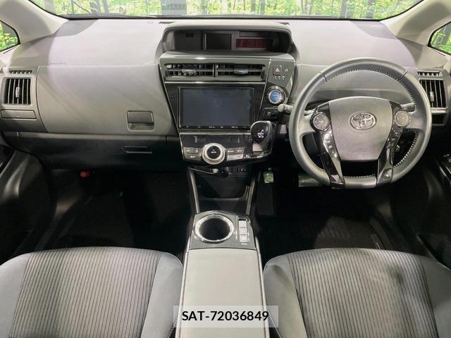 Toyota PRIUS ALPHA 2020-10 8360893-1