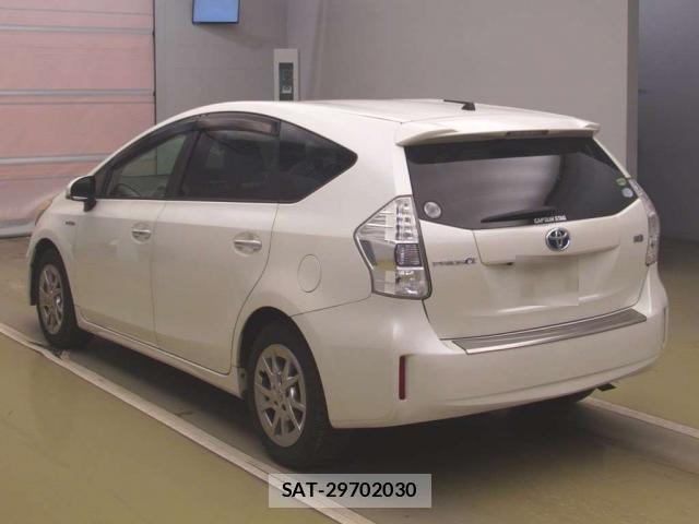 Toyota PRIUS ALPHA 2013-12 8362181-1