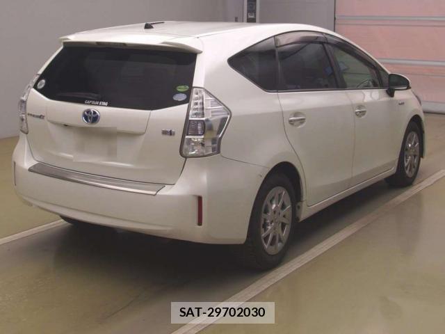 Toyota PRIUS ALPHA 2013-12 8362181-10