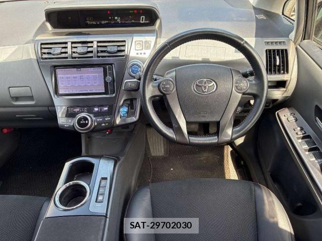 Toyota PRIUS ALPHA 2013-12 8362181-2