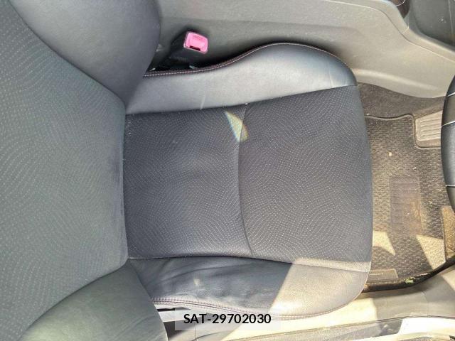 Toyota PRIUS ALPHA 2013-12 8362181-8