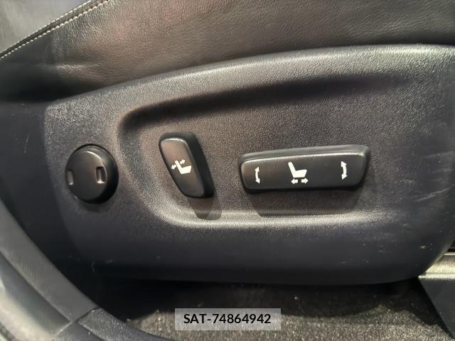 Toyota PRIUS ALPHA 2014-12 8362572-11