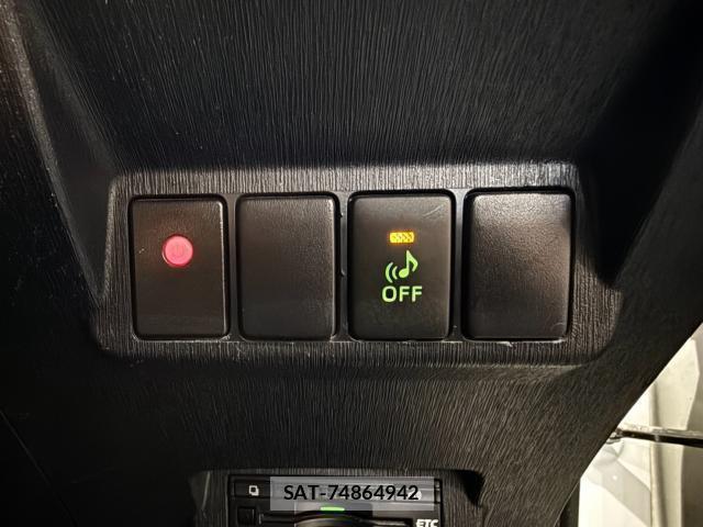 Toyota PRIUS ALPHA 2014-12 8362572-14