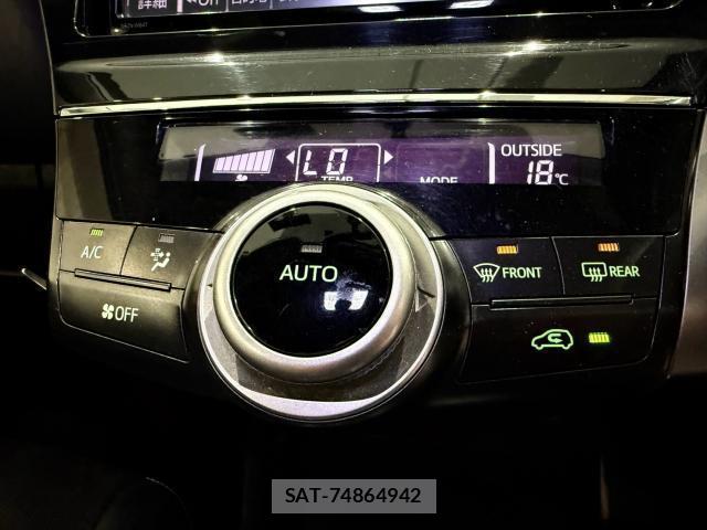 Toyota PRIUS ALPHA 2014-12 8362572-9