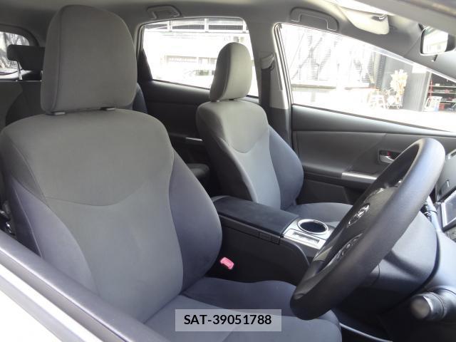 Toyota PRIUS ALPHA 2014-02 8362639-12