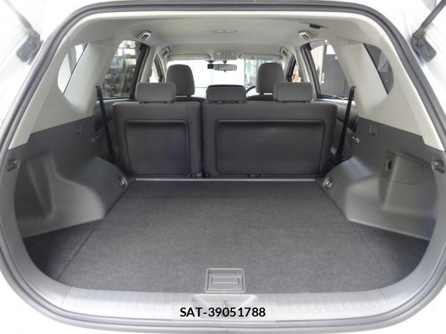 Toyota PRIUS ALPHA 2014-02 8362639-14