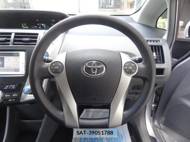 Toyota PRIUS ALPHA 2014-02 8362639-17