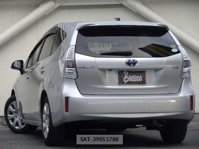 Toyota PRIUS ALPHA 2014-02 8362639-4