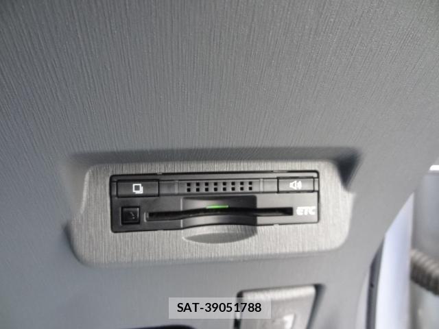 Toyota PRIUS ALPHA 2014-02 8362639-8