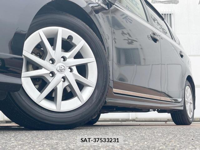 Toyota PRIUS ALPHA 2015-01 8362737-12