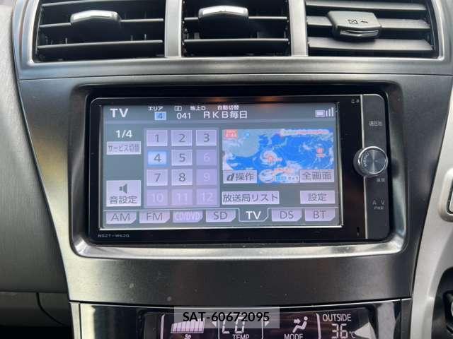 Toyota PRIUS ALPHA 2012-06 8363371-14