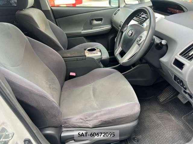 Toyota PRIUS ALPHA 2012-06 8363371-5