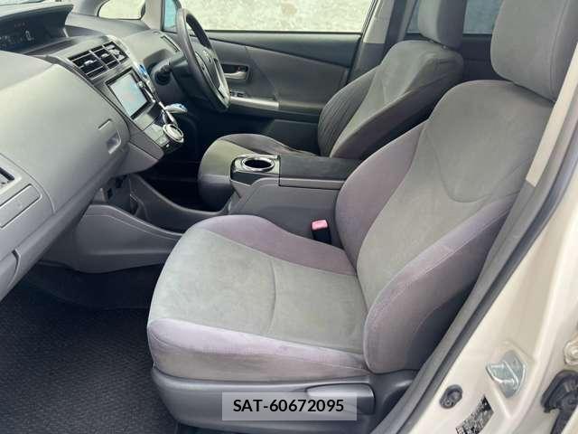 Toyota PRIUS ALPHA 2012-06 8363371-6