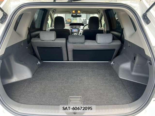 Toyota PRIUS ALPHA 2012-06 8363371-9