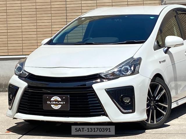 Toyota PRIUS ALPHA 2015-10 8363462-1