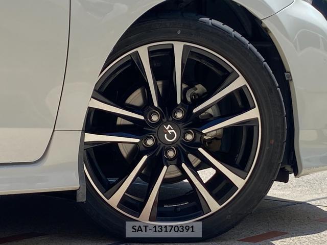 Toyota PRIUS ALPHA 2015-10 8363462-3