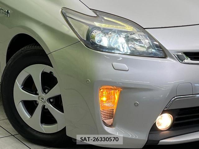Toyota PRIUS PHV 2012-03 8360558-11