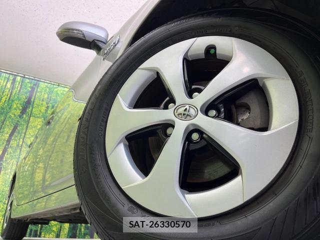Toyota PRIUS PHV 2012-03 8360558-12